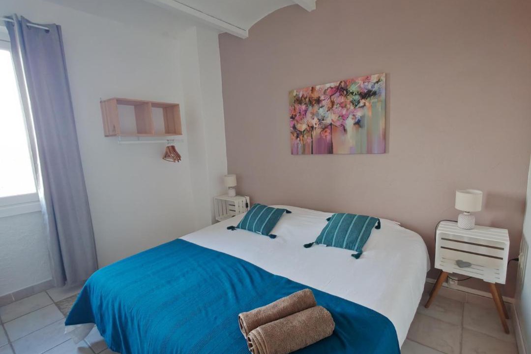 Photo of Bedroom in Saint-Ambroix