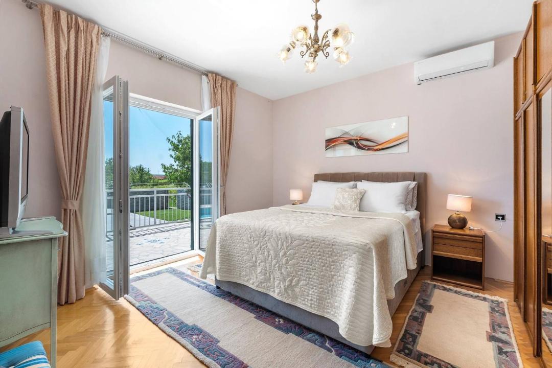 Photo of Bedroom in Unesic
