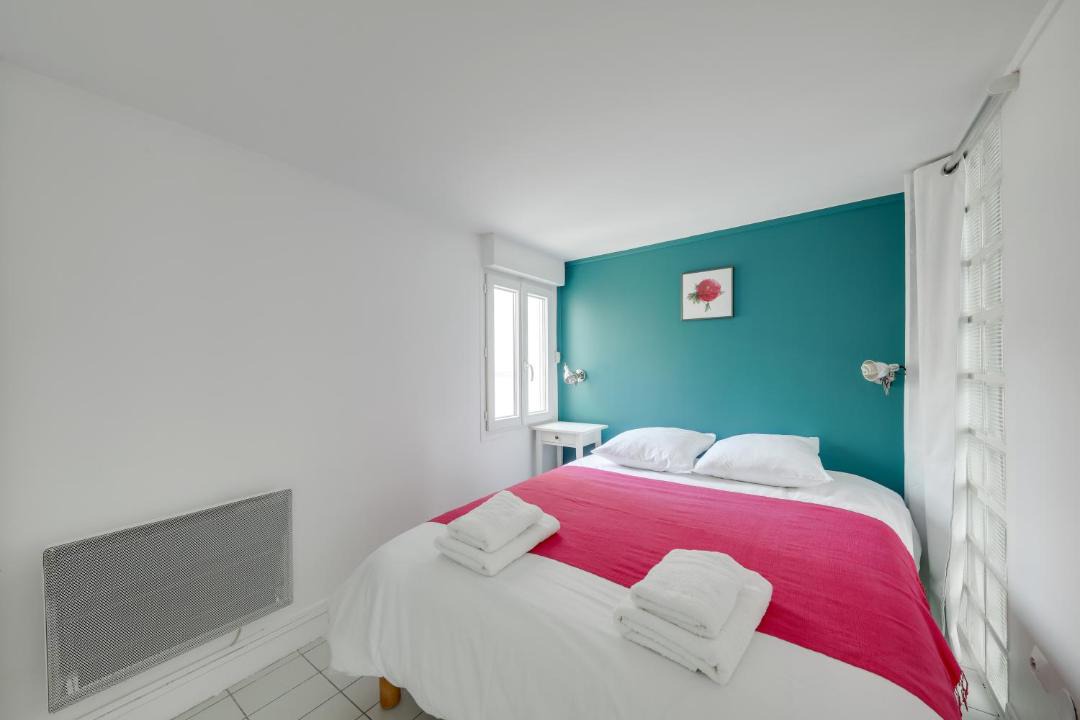 Photo of Bedroom in Arts-et-Metiers