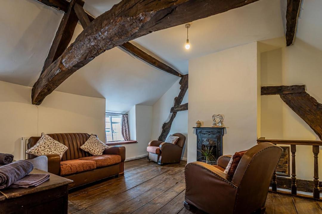 Photo of Others in Leek