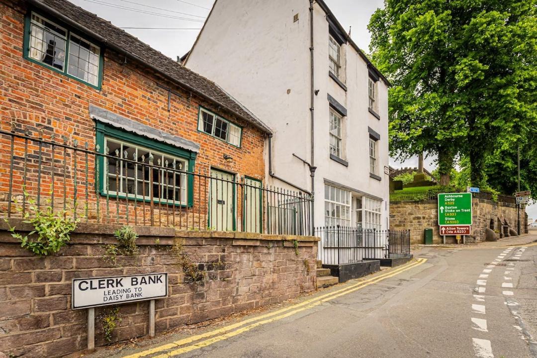 Photo of Buildings in Leek