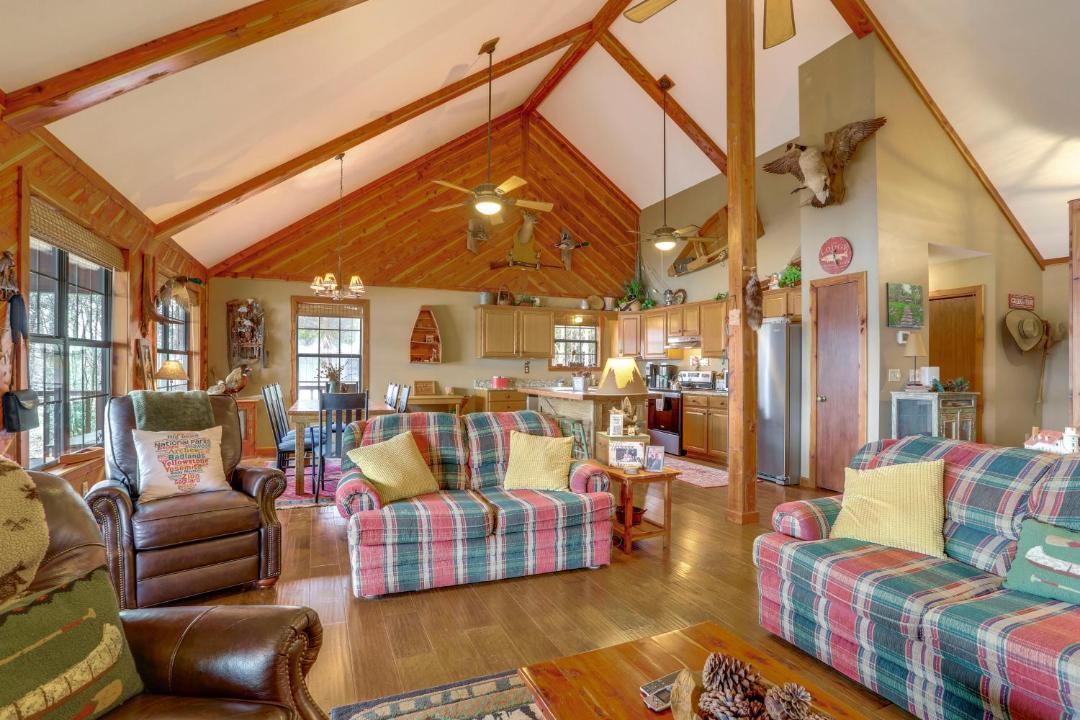 Photo of Livingroom in Greers Ferry