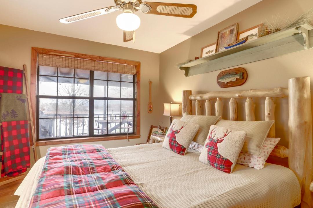 Photo of Bedroom in Greers Ferry