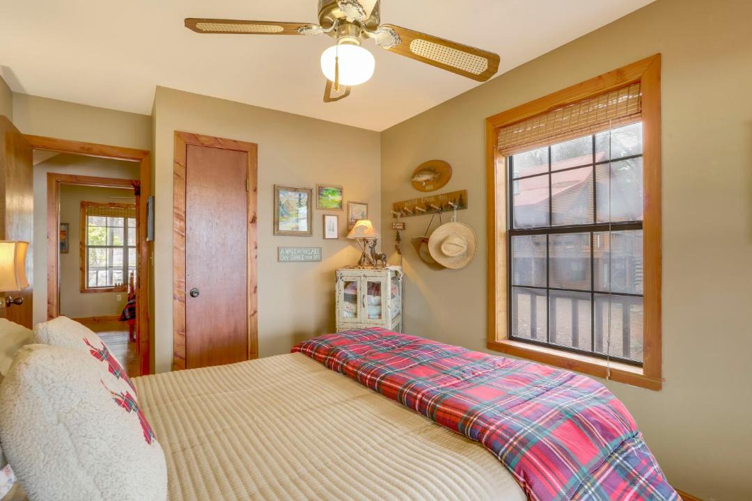 Photo of Bedroom in Greers Ferry