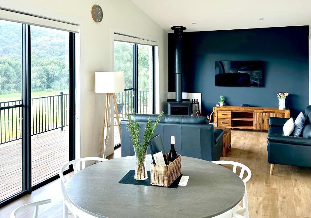 Photo of Others in Apple Tree Flat