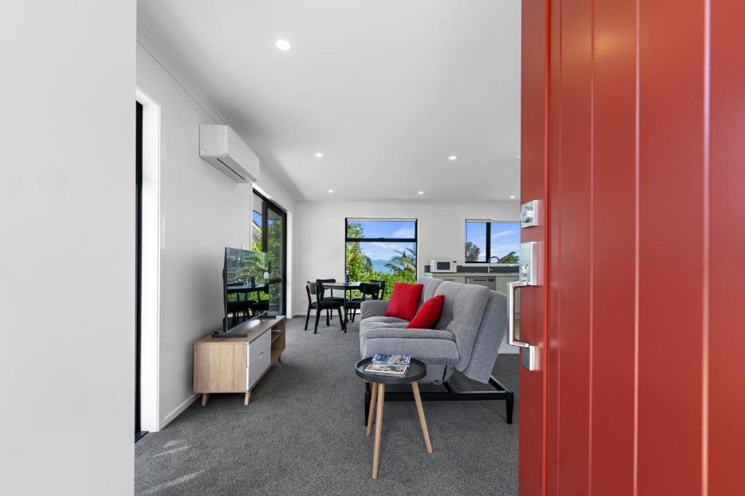 Photo of Others in Whakatete Bay