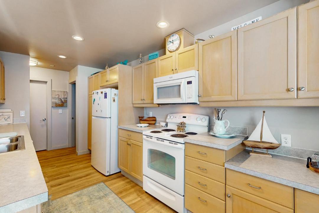 Photo of Kitchen in Seabeck