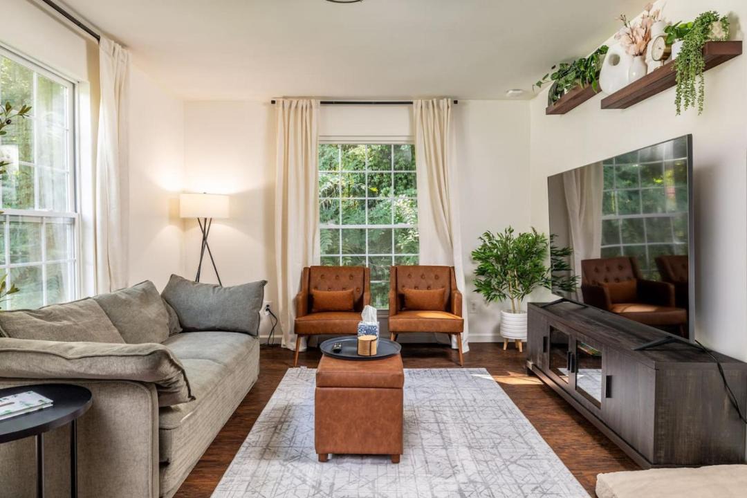 Photo of Livingroom in Maryville