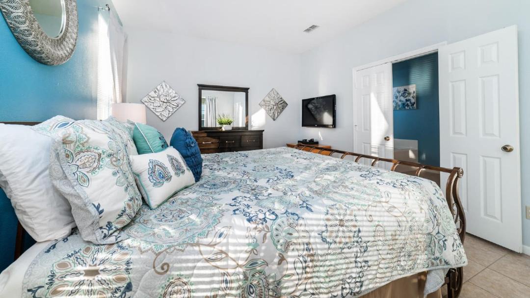 Photo of Bedroom in Windsor Palms