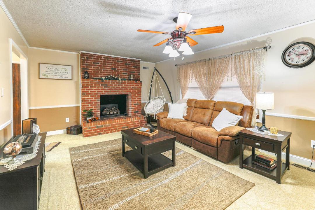 Photo of Others in Allen