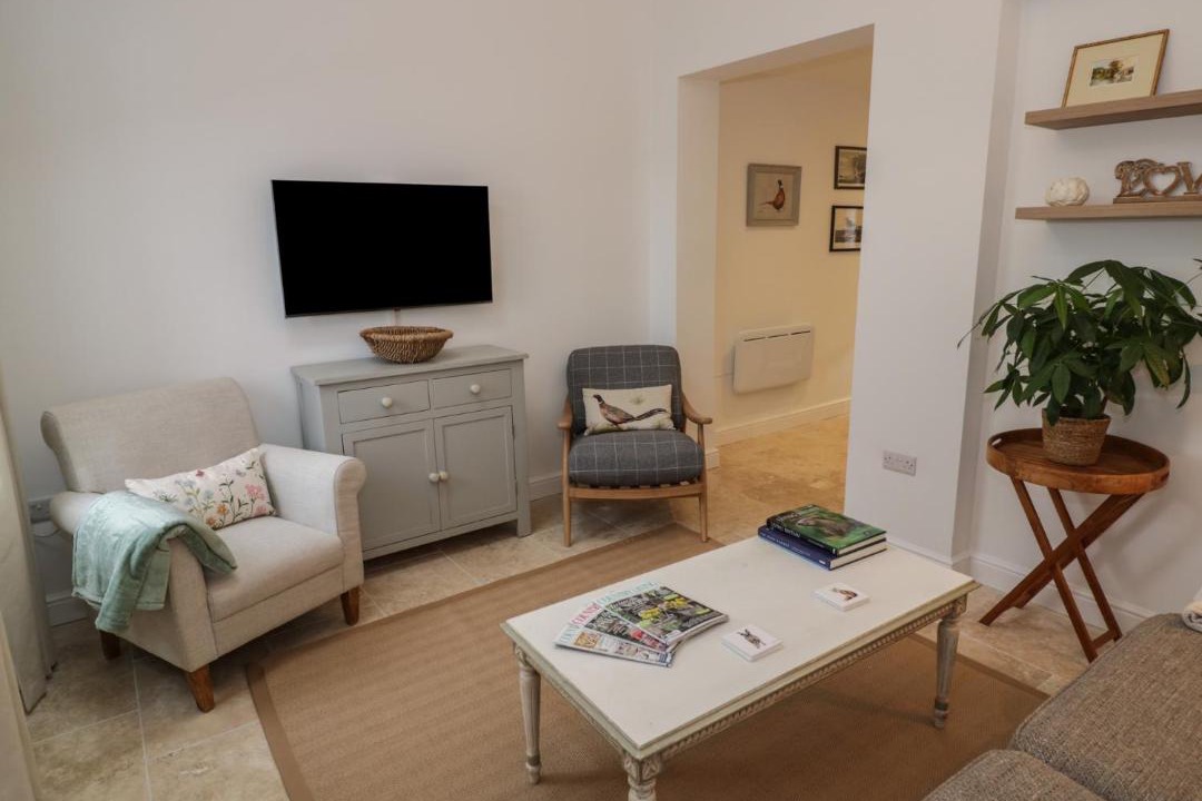 Photo of Others in Hellidon