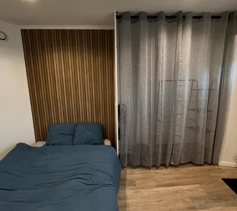 Photo of Bedroom in Mantes-la-Jolie