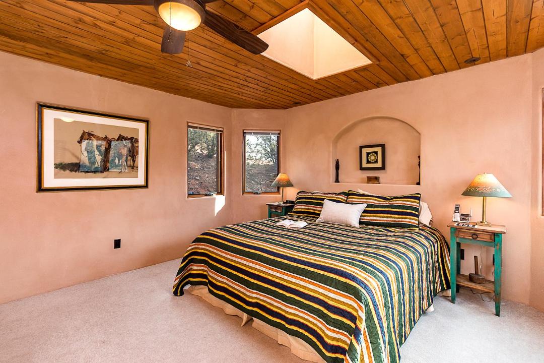 Photo of Bedroom in Tesuque Hills