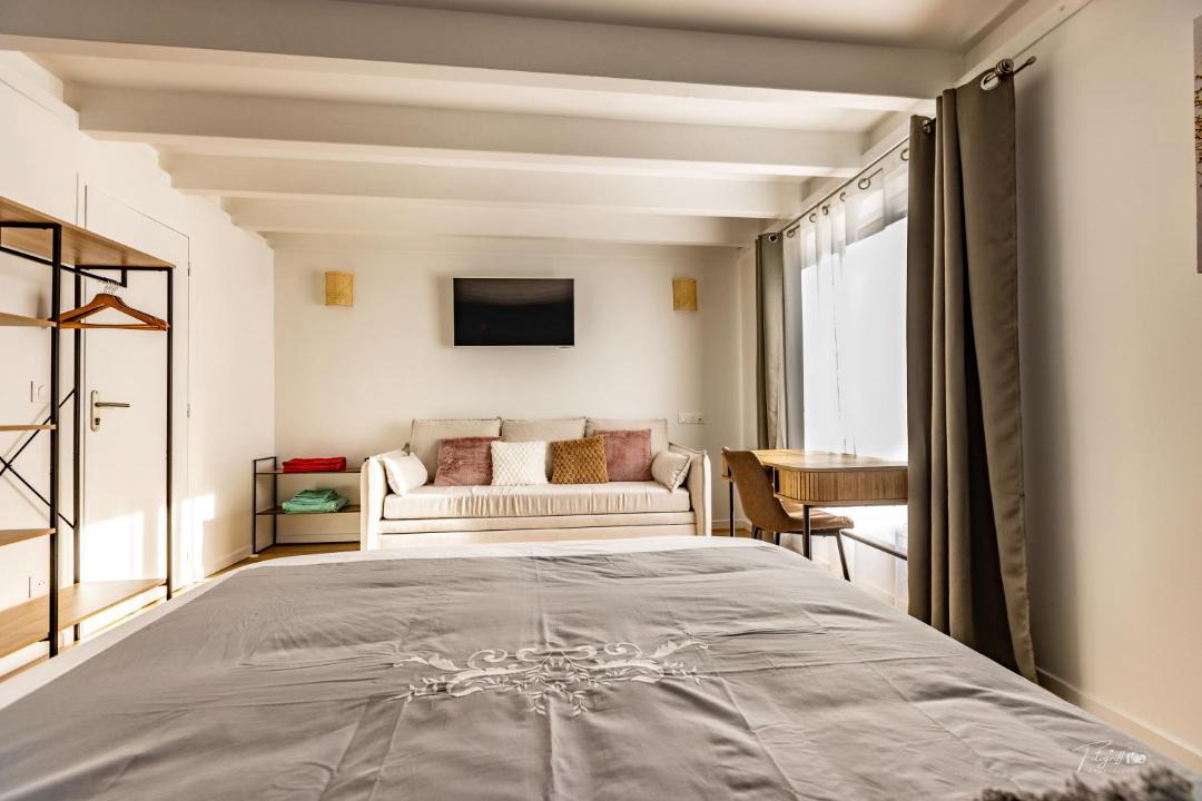 Photo of Bedroom in Mornac-sur-Seudre