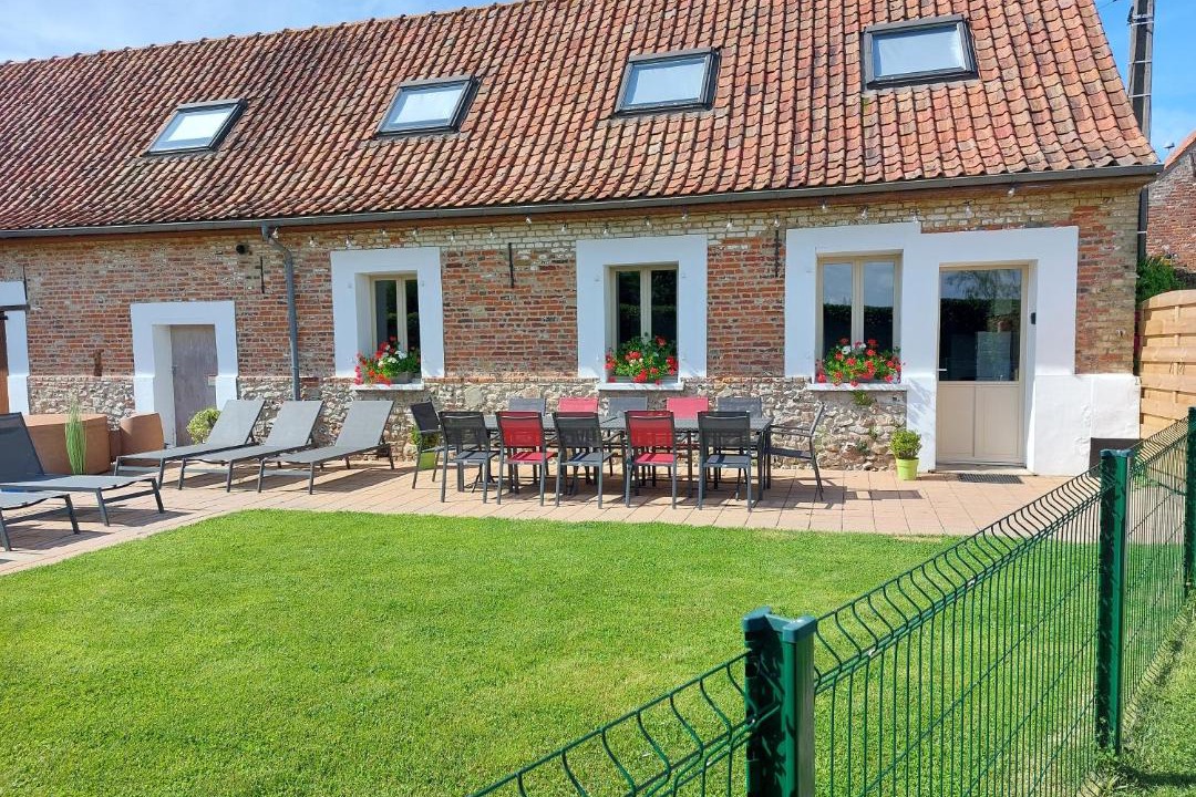 Photo of Others in Lacres