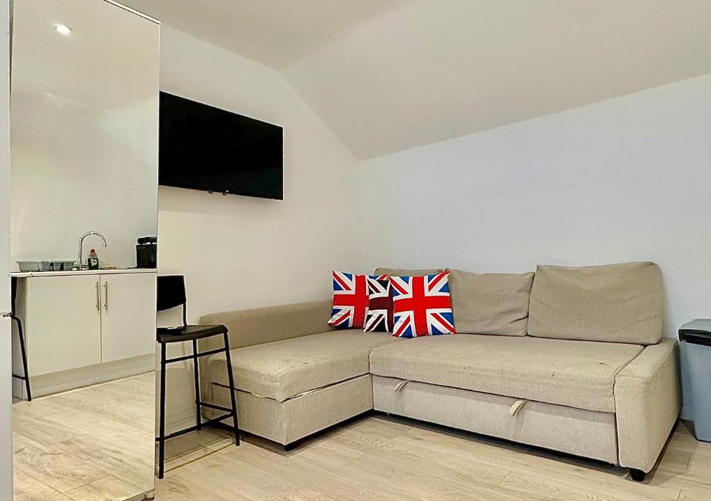 Photo of Livingroom in Earlsfield