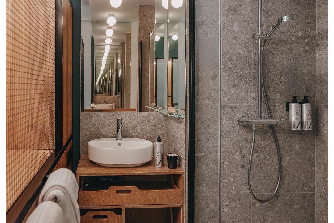 Photo of Bathroom in Quartier de la Maison-Blanche