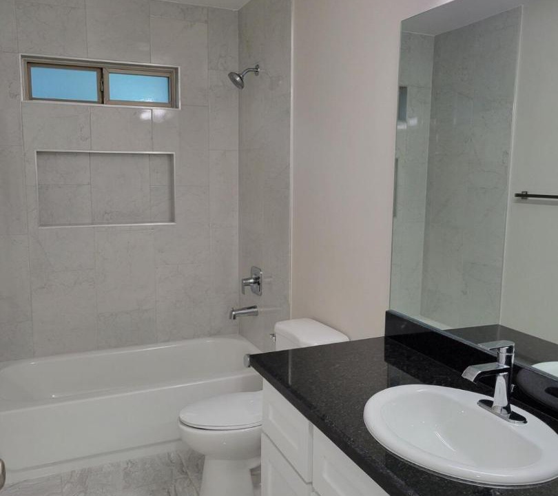 Photo of Bathroom in Palmhurst