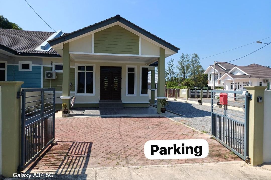 Photo of Others in Keladong