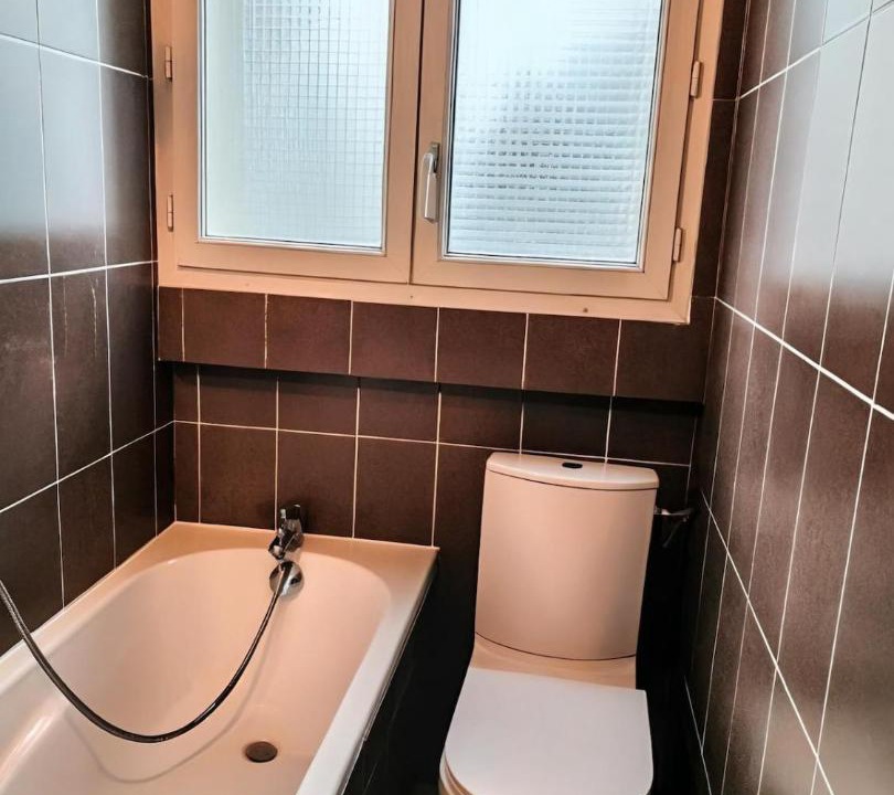 Photo of Bathroom in Le Blanc-Mesnil