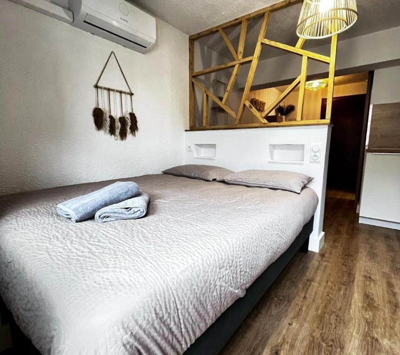 Photo of Bedroom in Bourgoin-Jallieu