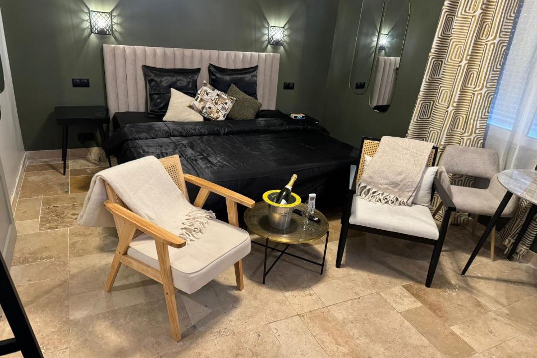 Photo of Others in Lux