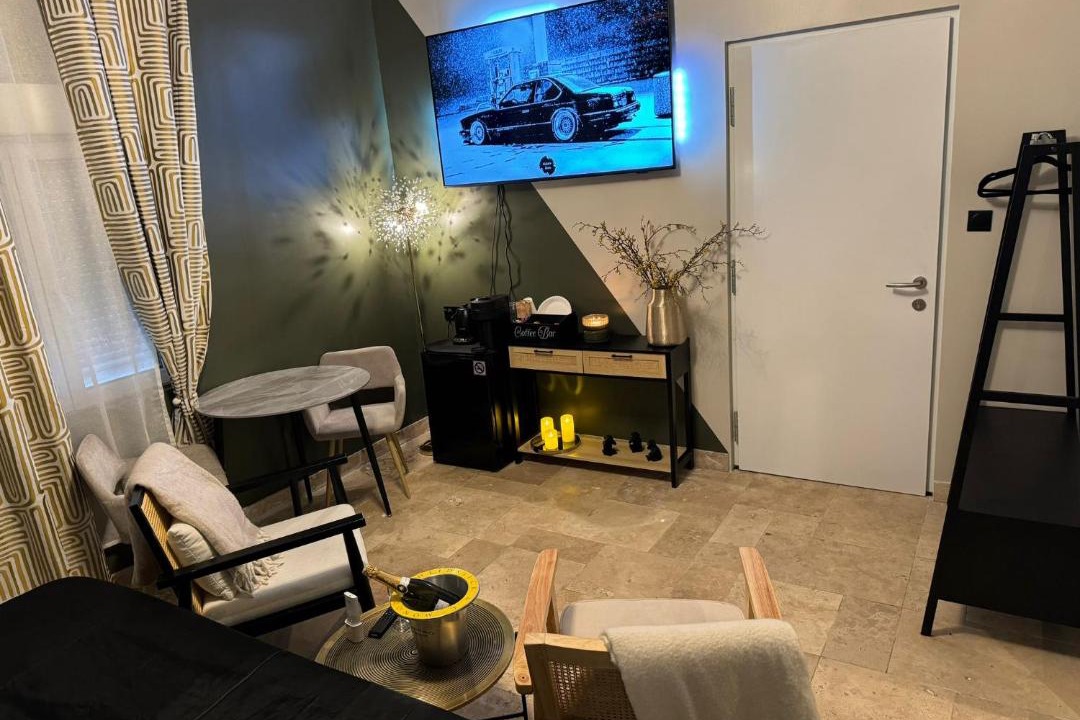 Photo of Others in Lux