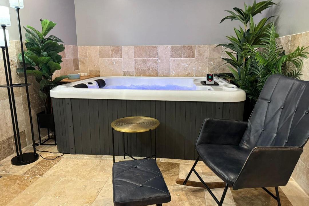 Photo of Others in Lux