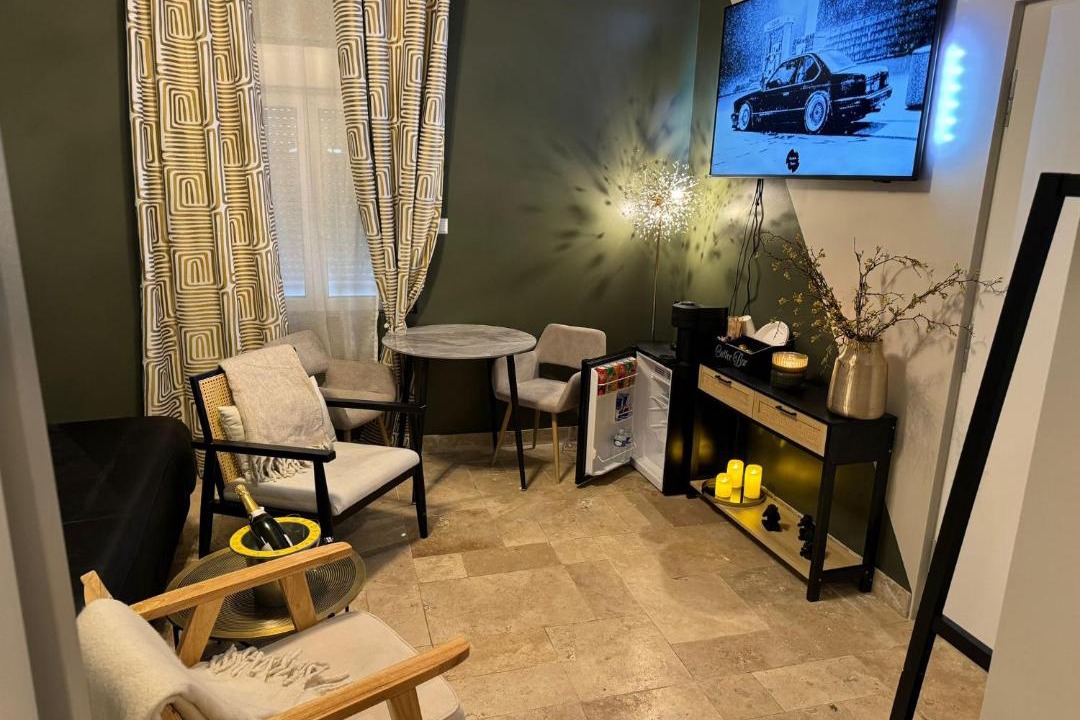 Photo of Others in Lux