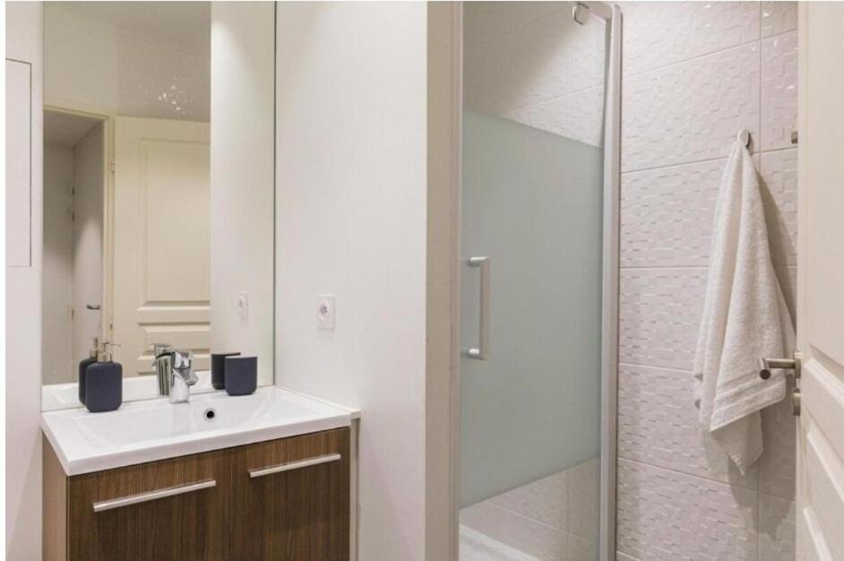 Photo of Bathroom in La Croix Rousse
