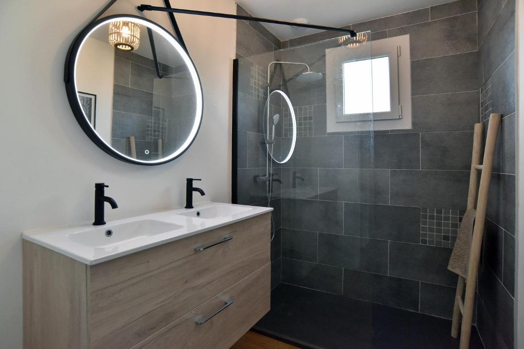 Photo of Bathroom in La Richardais