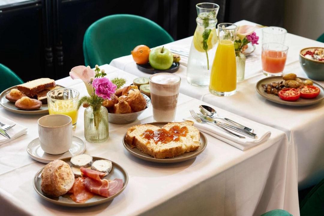 Photo of Others in Auteuil