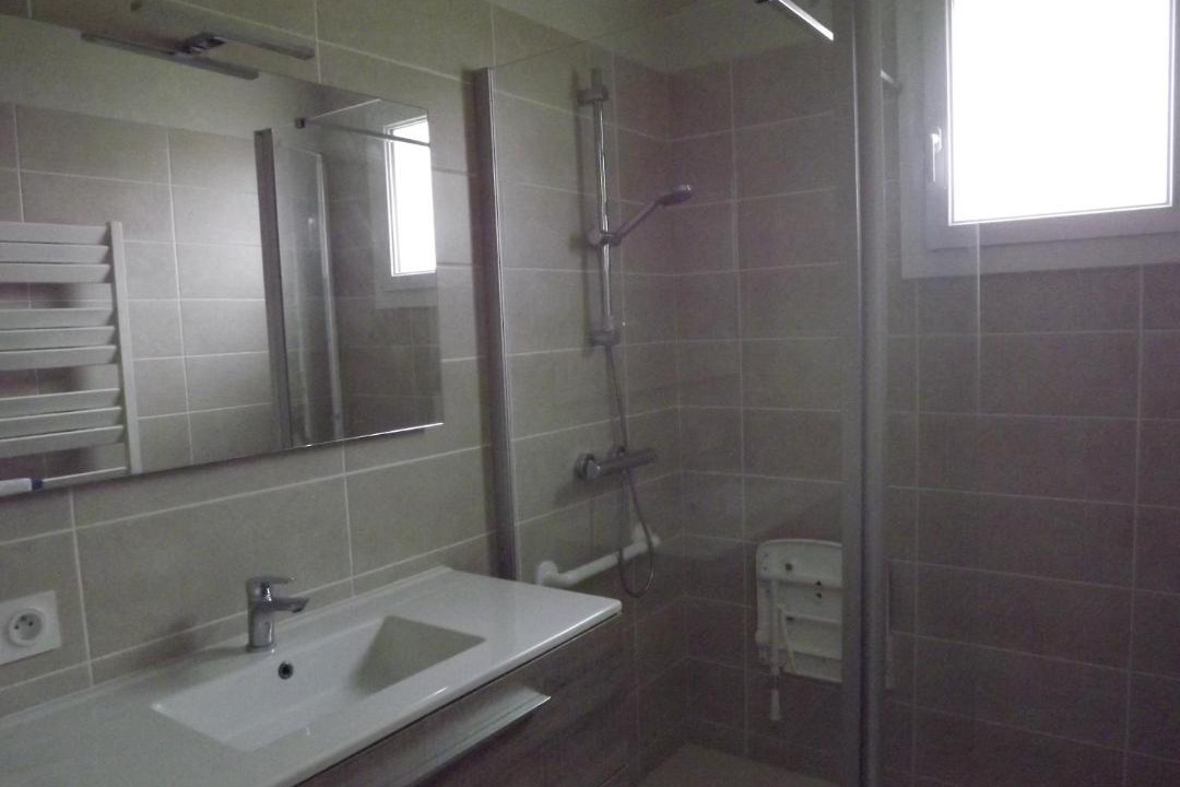 Photo of Bathroom in Sainte-Gemmes-le-Robert