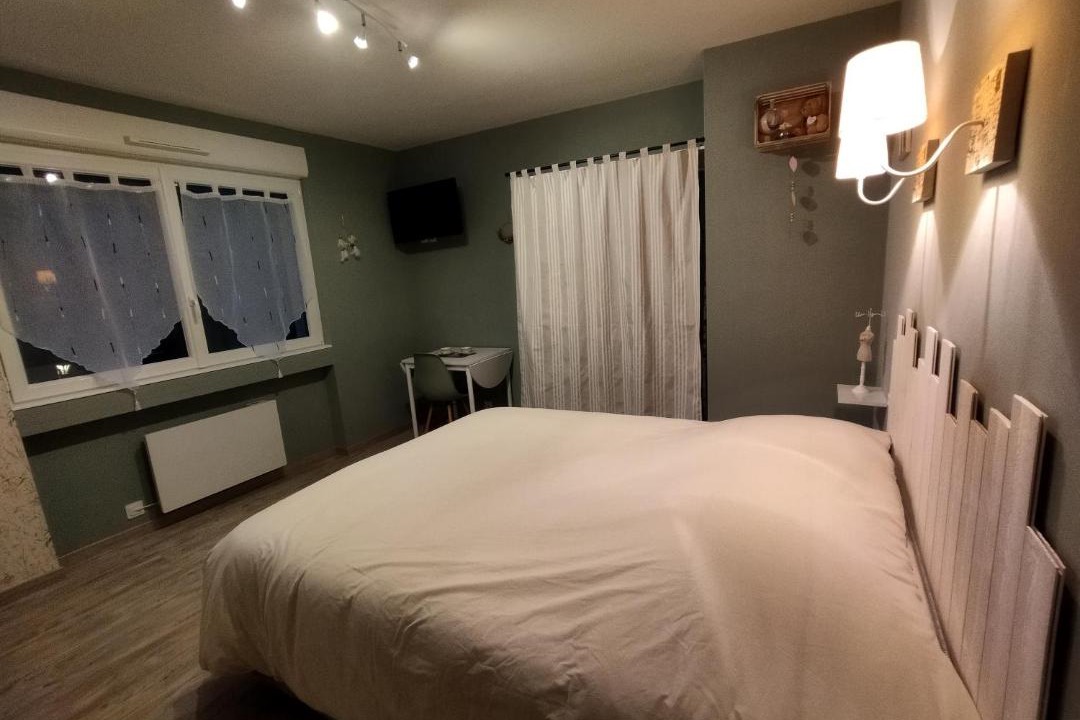 Photo of Bedroom in Plombieres-les-Bains