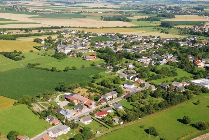 Photo of Buildings in Novy-Chevrieres