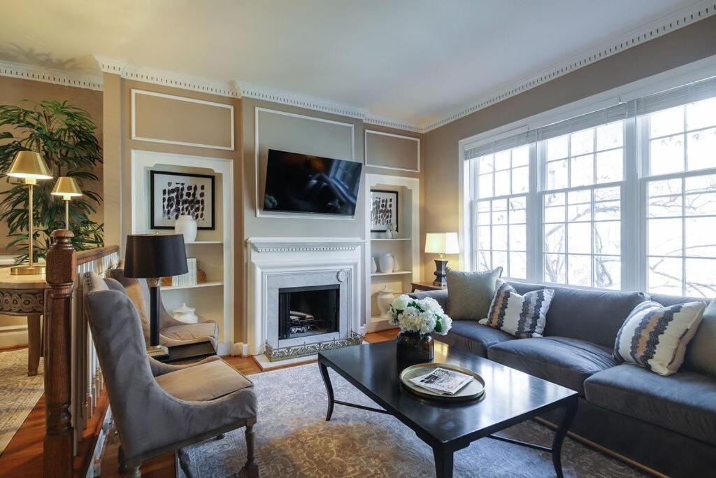 Photo of Others in Old Town Alexandria