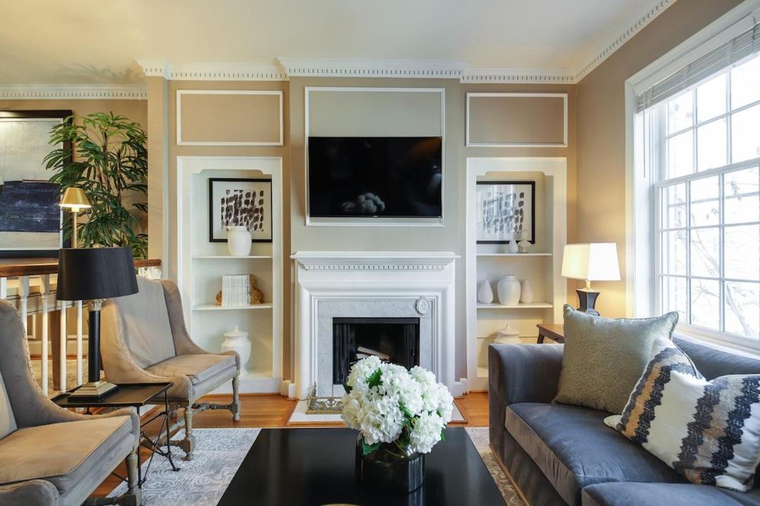 Photo of Livingroom in Old Town Alexandria