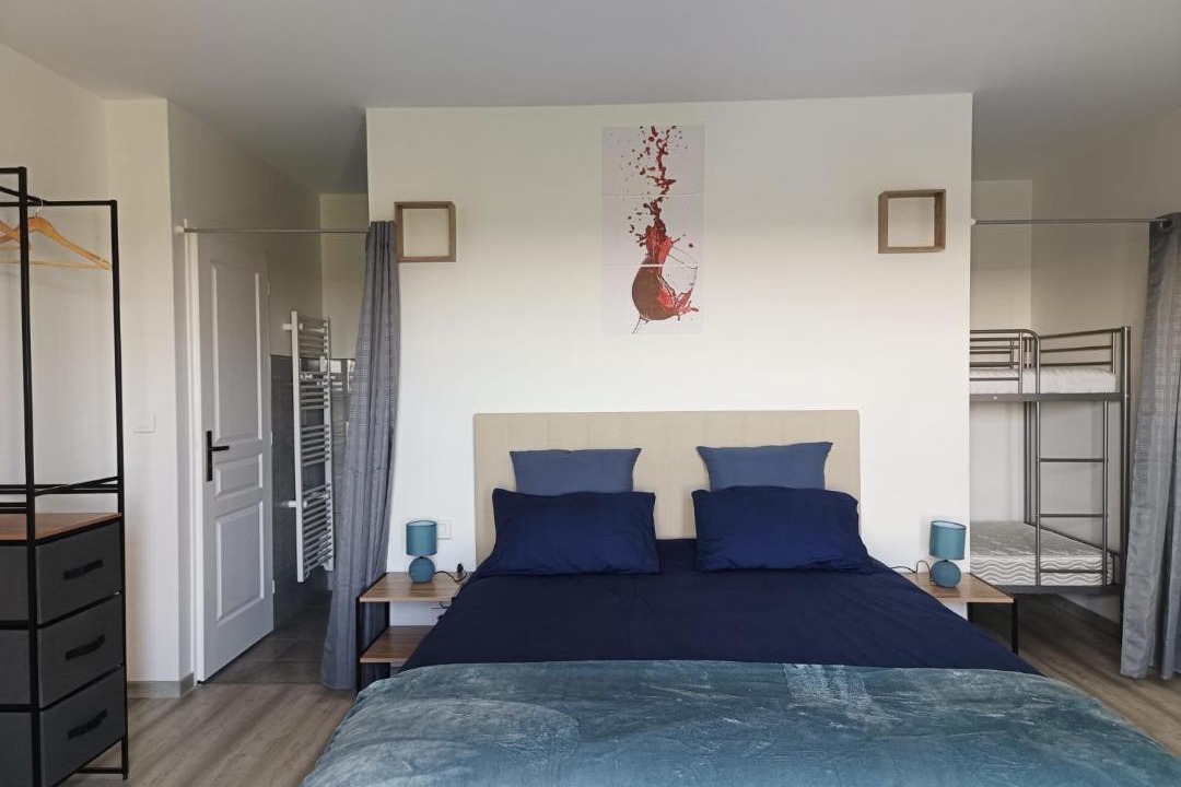 Photo of Bedroom in Belves-de-Castillon