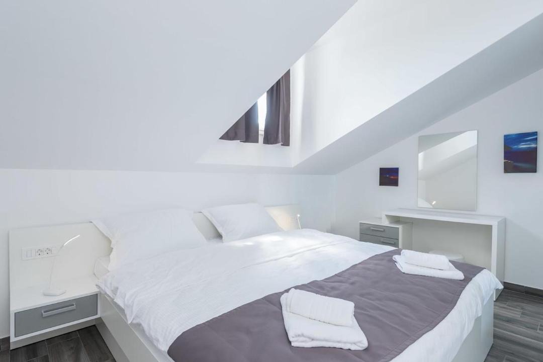 Photo of Bedroom in Sreser