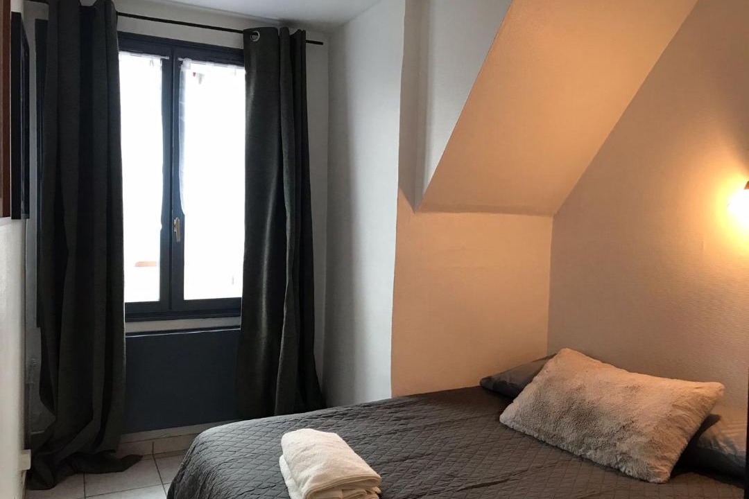 Photo of Bedroom in Alencon