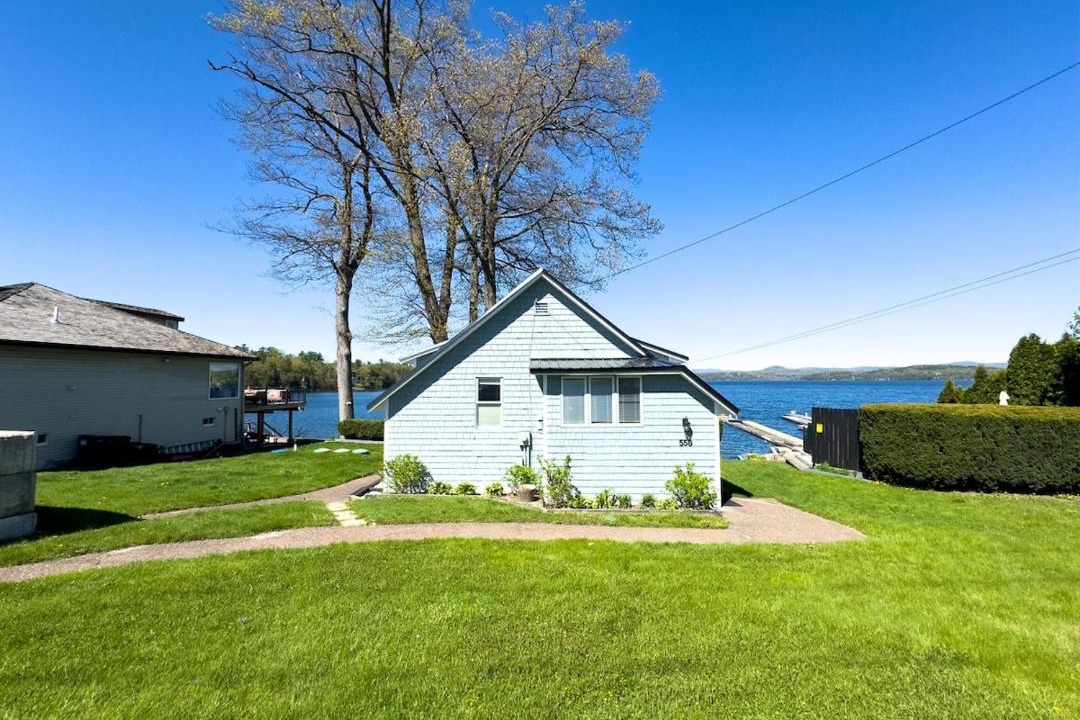 Photo of Others in Malletts Bay