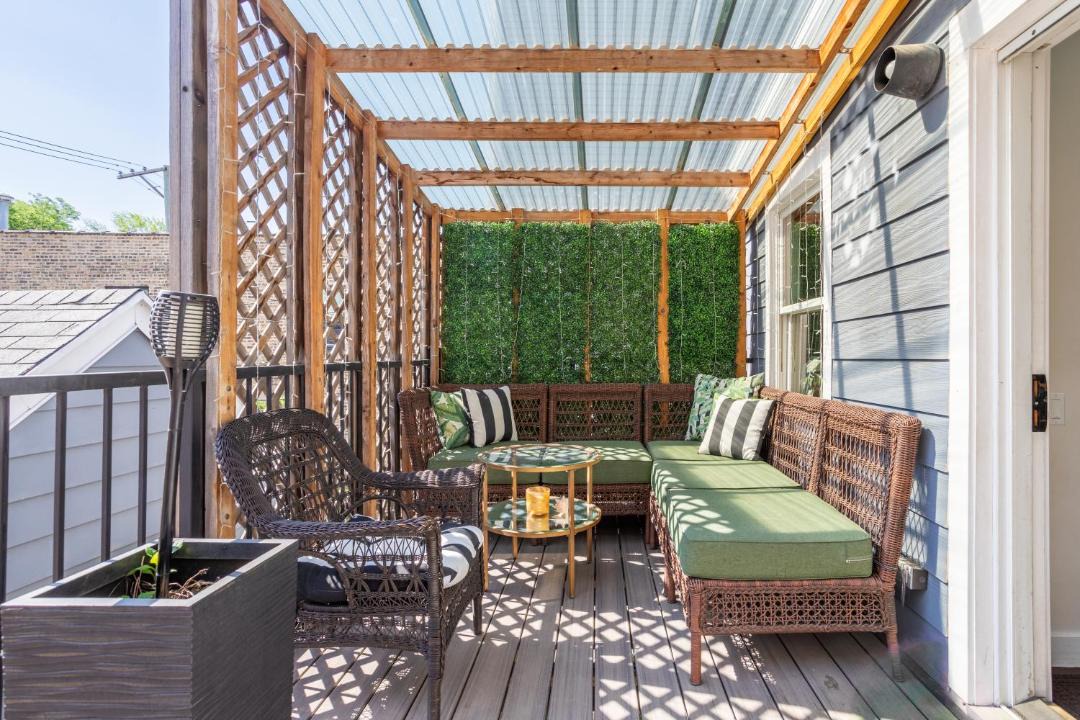 Photo of Patio Balcony in North Center