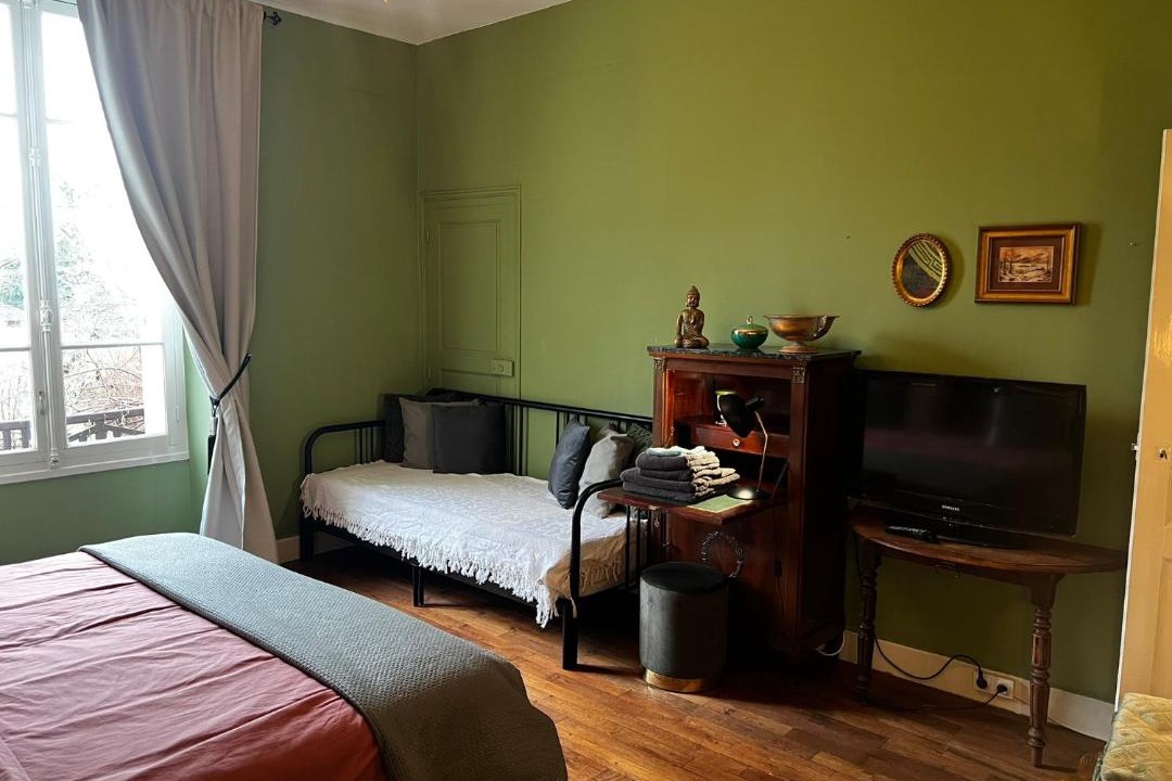 Photo of Bedroom in Cosne-d'Allier