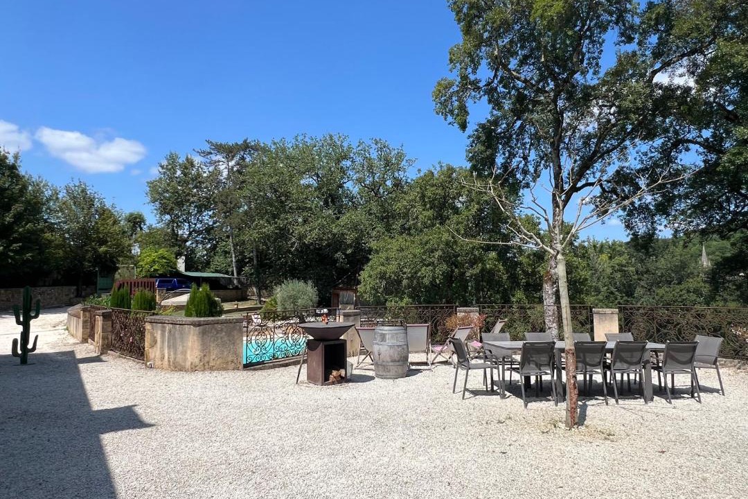 Photo of Others in Couze-et-Saint-Front