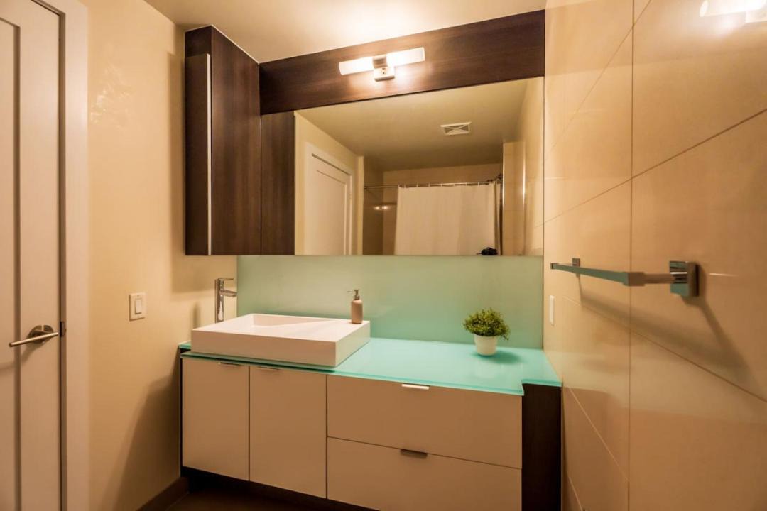Photo of Bathroom in Toronto Entertainment District