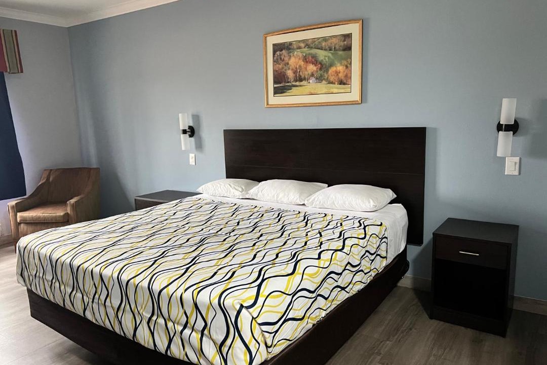 Photo of Bedroom in Tahlequah