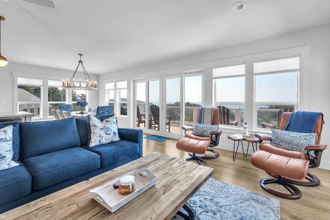 Photo of Others in Nelscott