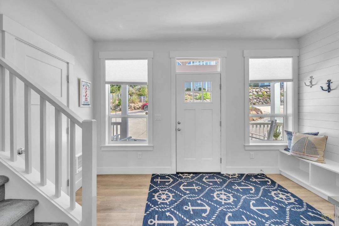 Photo of Others in Nelscott