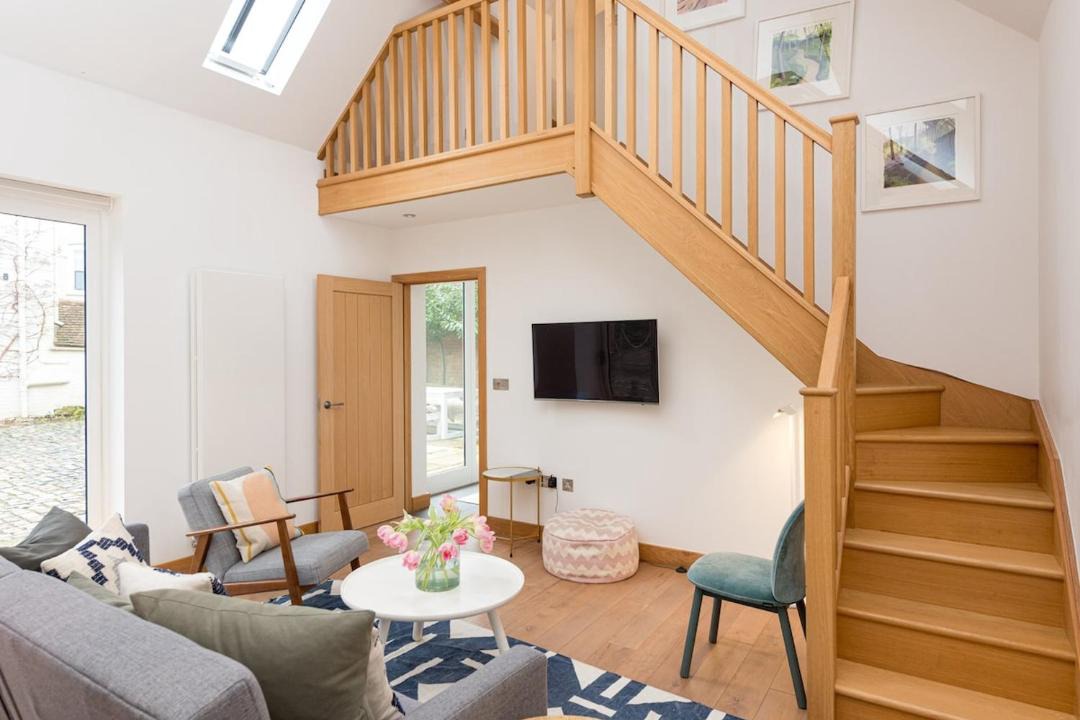 Photo of Others in Grimley