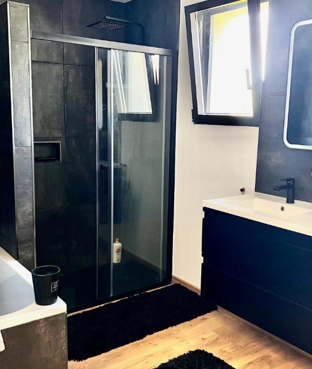 Photo of Others in Chateauneuf-de-Gadagne